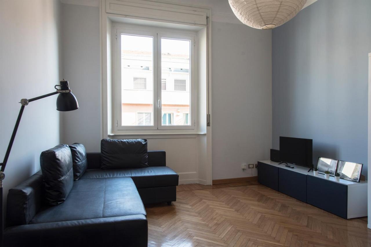 Youhosty - Spartaco 28, Milan